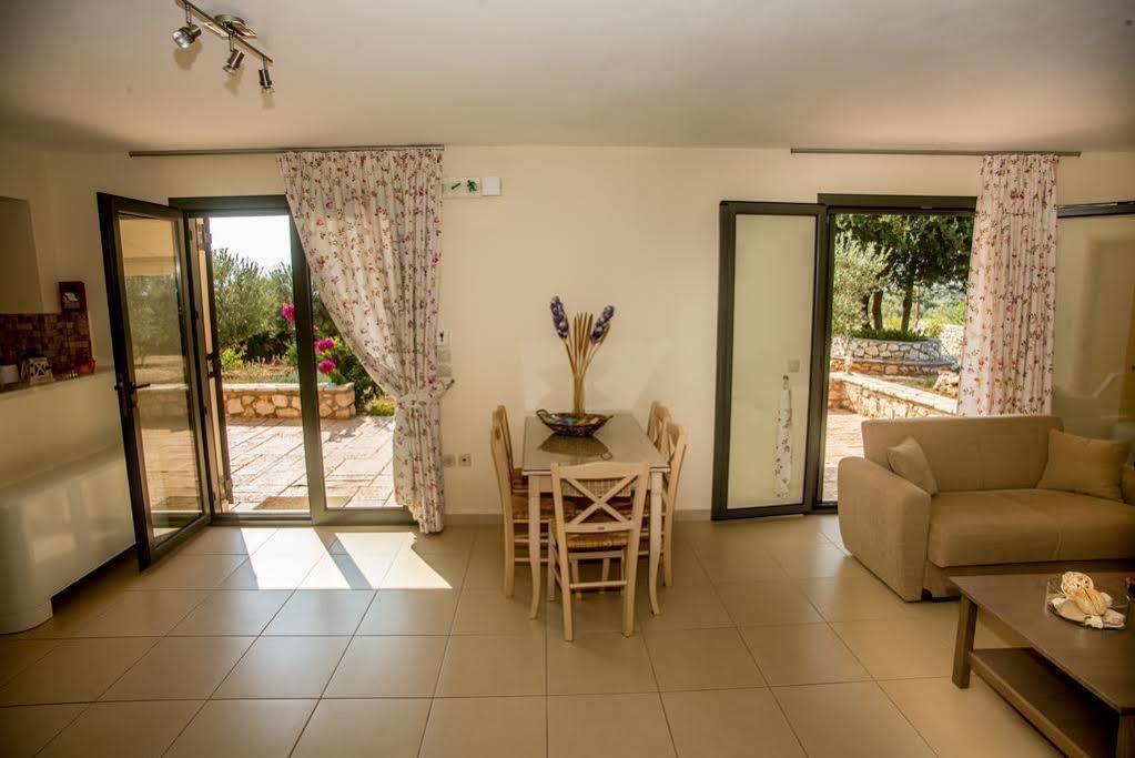 Korallis Villas Livathos  Exterior photo